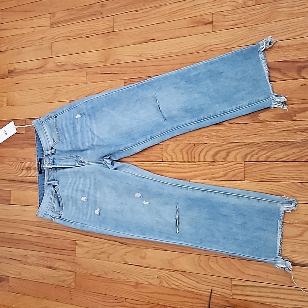 American bazi junior jeans size 7 high rise boyfriend, light wash NWT